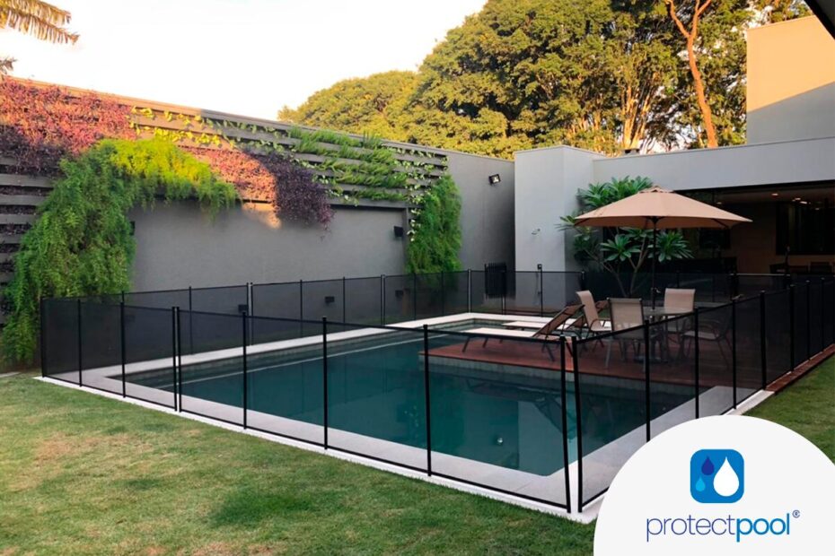 tela-preta-preta-site (31)